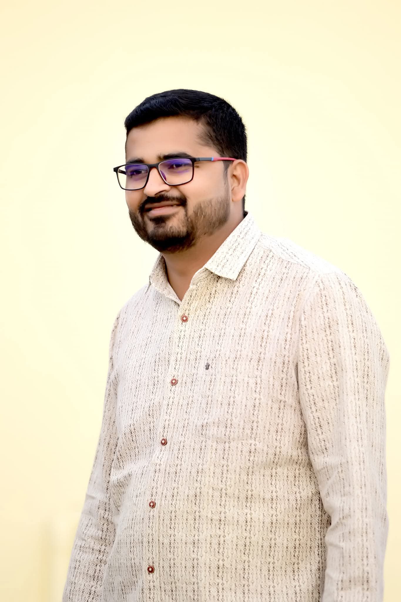 बाळासाहेब सागर यांच्या उमेदवारी मुळे साकूर गटात काँग्रेस चे पारडे जड: महायुतीतील अंतर्गत कलह काँग्रेसच्या पथ्यावर