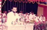 काँग्रेस नेते बाळासाहेब थोरात यांच्या 1980 च्या फोटोची सोशल मीडियावर धूम ट्रेंडमध्ये आम्ही 1980 चे ओरिजनलला युवकांची मोठी पसंती