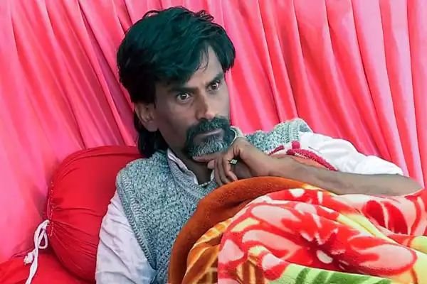 मनोज जरांगे यांचा बालहट्ट : ऐन गणेश उत्साहावर आंदोलनाचे सावट.! फडणवीस, बावनकुळेनंतर विखे पाटलांवरही शिव्याचा भडीमार