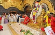 सिने अभिनेत्री भूमी पेडणेकर यांनी घेतले श्री साईबाबांच्या समाधीचे दर्शन
